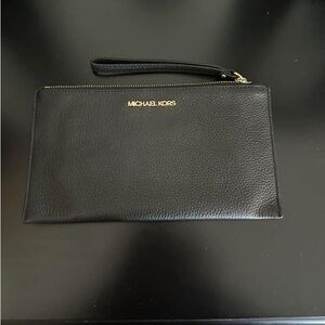 MK wristlet